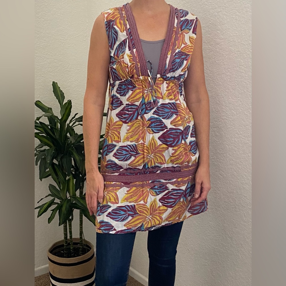 LaLa Kerry Cassill long sleeveless tunic